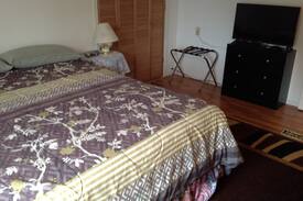 Ainsworth Hot Springs Apartment | Mermaid Lodge next to Ainsworth Hot Springs