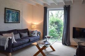 Cwmystwyth House | Penrhiw (UK6658)