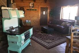 Bruneau Bed & Breakfast | Owyhee Bed & Breakfast - Queen Room