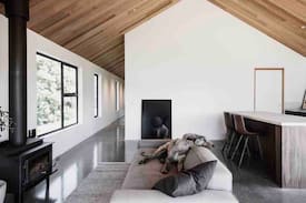 Penguin House | Barn House
