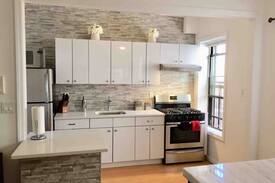 Bedford-Stuyvesant Apartment | RENOVATED BROWNSTONE APARTMENT W/ HIGH CEILINGS!
