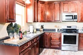 Sulphur House | Cypress Place Two/Work Near Plants/Hospital