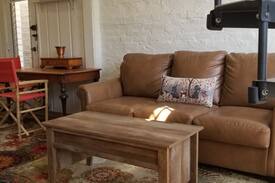 Bucktown Apartment | Cozy Bucktown 2 bedroom, 2 floors