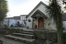 Donaghadee Villa | Ballyvester Farm House Cottage (near beach)