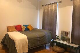 Bedford-Stuyvesant Apartment | Big & Bright Bed-Stuy Bushwick Border Boudoir