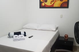 Laureles House | APARTA HOTEL LAURELES HOME HABITACIÓN PRIVADA 207