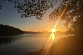 Cortes Island Cabin | Oceanfront Cottage on Quartz Bay