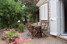 Tiberio House | Capri small villa with garden