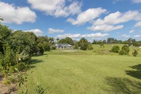 Eumundi House | Close to Eumundi Markets & Noosa, breakfast & pool