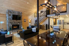 Cloyne Cabin | GlenCannon Retreat #2 Mazinaw Lake, Cloyne, ON