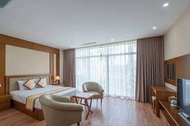 Ngoc Thanh Villa | Comfortable Villa LAKEVIEW 3BRs@ Flamingo Dai Lai