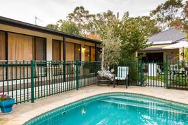 Euroa Bed & Breakfast | Courtsidecottage Bed and Breakfast