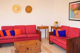 Colonia Adolfo Lopez Mateos House | Spacious 4 bedroom Villa in Heart of Cozumel! V5