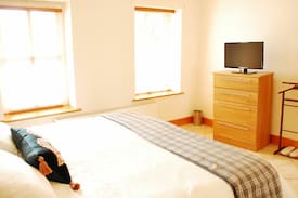 Carlingford House | Glenshee Cottage