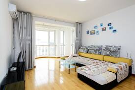 Huangdao Apartment | 金沙滩海景大一居
