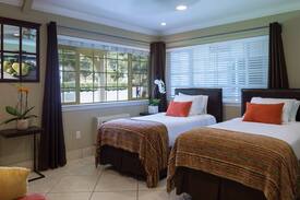 Upper Lake Hotel | Lodge Executive Suite - The Lodge At Blue Lakes