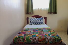 Western Region Hostel | Murchison Backpackers - Masindi