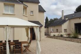 Conflans-sur-Anille House | LES VEDIERES piscine couverte et chauffée