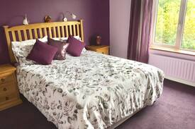 Coolbeg Cross House | En-suite Bedroom, sitting room, + irish breakfast.