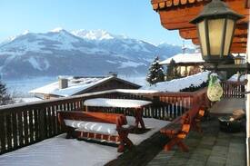 Furth Villa | Spacious luxurious 16 bed chalet near Zell/Kaprun.