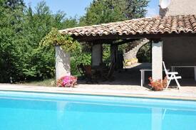 Tourves House | Gîte à la campagne 4 / 6 personnes