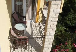 Banjol Bed & Breakfast | Captain's Club Bed & Breakfast