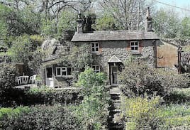 Sandside Cabin | Rock Cottage, a bijou woodland retreat in AONB