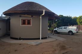 Club Makokola Resort | Lake View Guest House Mangochi tel 00265999958176