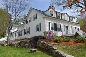Meredith Bed & Breakfast | Nutmeg Inn Bed & Breakfast Cinnamon Room