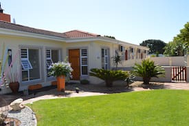 Summerstrand Bed & Breakfast | @47 Guest House