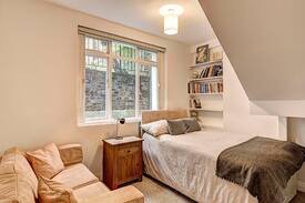 Islington Apartment | Two bedroom duplex apartment on garden square