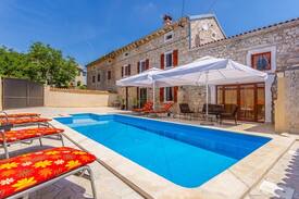 Mutvoran Villa | House Villa Mutvoranka (V3465-K1)