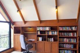 Healey Lane House | HLS - Silverburn Cottage Apartment