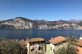Cassone House | Villa Lory-Appartamento in villa vista lago
