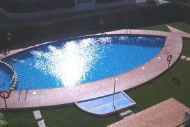 L'Estartit Apartment | Large terraced holiday apartment + WIFI