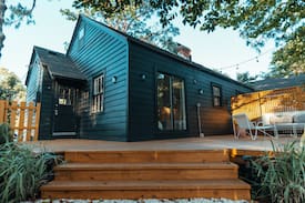 Sunset Park House | The Drift Away - Your Historic District Retreat