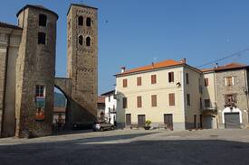Monastero Bormida House | Palazzo Capitelli nel centro di Monastero Bormida
