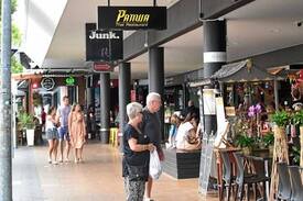 Maroochydore Apartment | Cozy private room in heart of town! Pet friendly