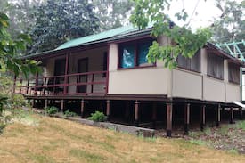 Dwellingup House | Blue Wren Cottage, Dwellingup, WA. Pet friendly.