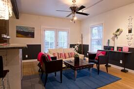 Brooklyn House | Exquisite Modern Spacious 2+ Bedroom/Bath Flat