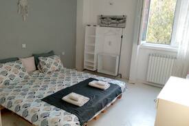 Centar Apartment | Sunny room in a kids friendly home