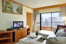Cathedrals House | Best Western London Queens Crystal Palace