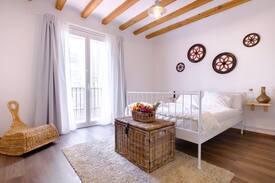 El Born Apartment | Gorgeous room in central Barcelona