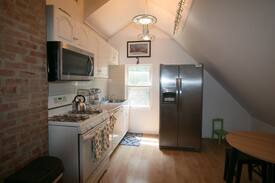 Ditmas Park House | 2bdrm apt in UNIQUE Victorian Home steps to train