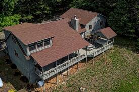 Blairsville Cabin | Chocolate Moose at Paradise Hills Winery Resort