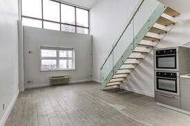 Central Hamilton Apartment | PRIME LOCATION!! MODERN HESS VILLAGE LOFT
