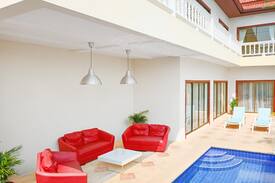 Jomtien Villa | Avoca Pool Villa. Private Pool & Jacuzzi. 4bdr