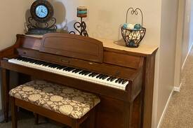 North Tazewell House | Cozy Country Cottage