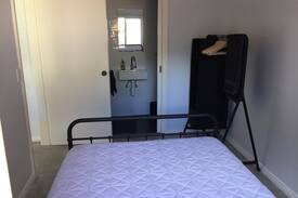 Willoughby House | Self Contained Renovated 1 Bedroom Granny Flat