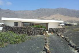 Urbanizacion Famara House | Beach Bungalow Famara